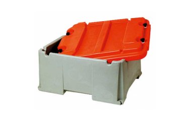 Batteriek&auml;sten aus Polyethylen bis 220Ah